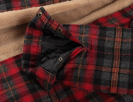Smooth poly-lined sleeves