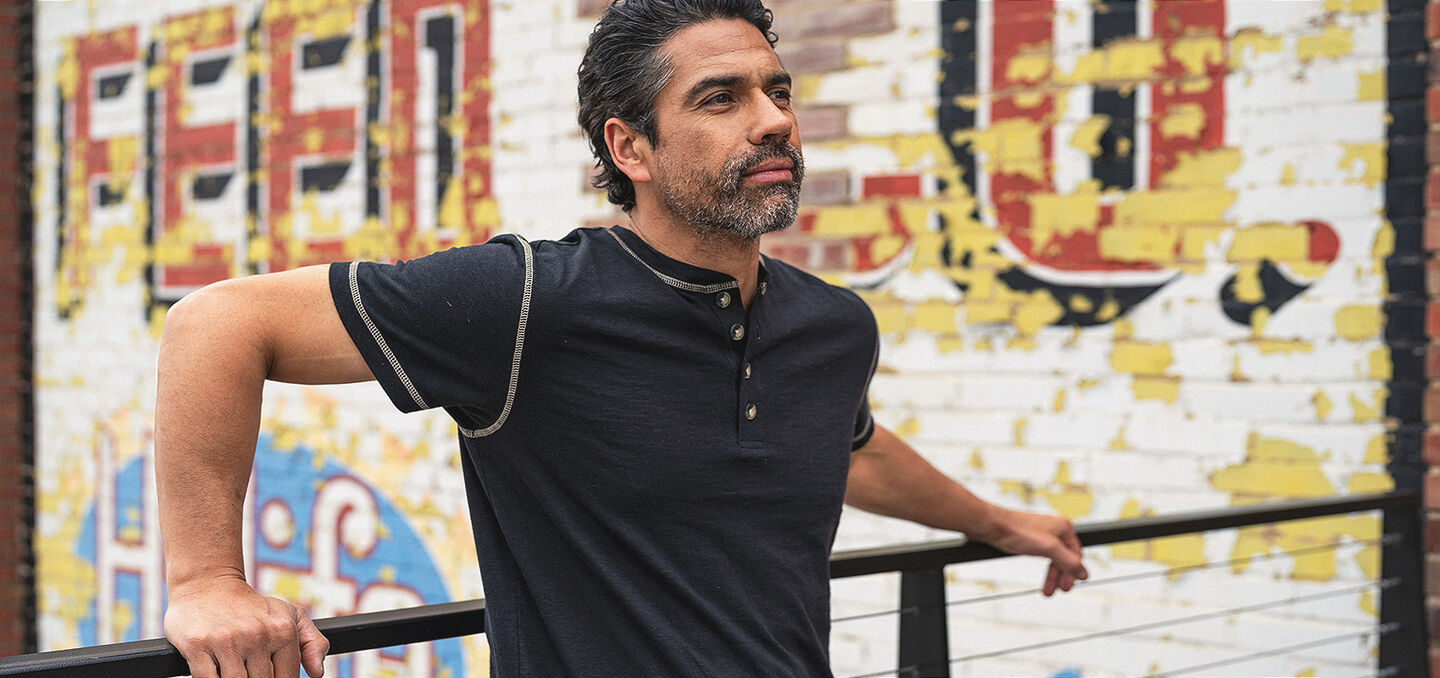 Men's Maverick Slub Henley Short Sleeve Shirt