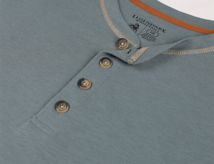 Four-button placket