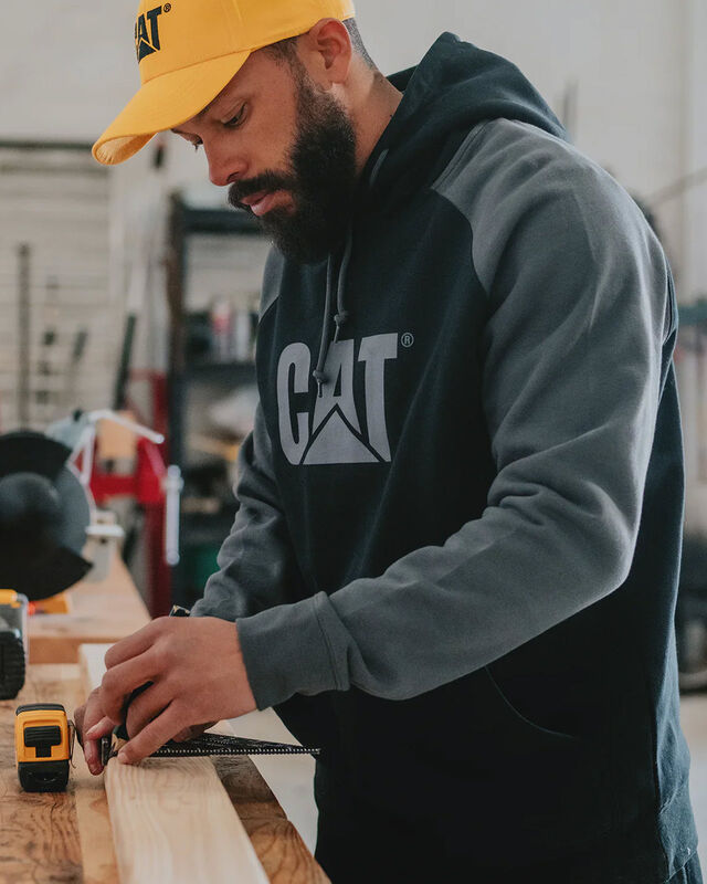 Men's Colorblock Raglan Hoodie
 image number 2