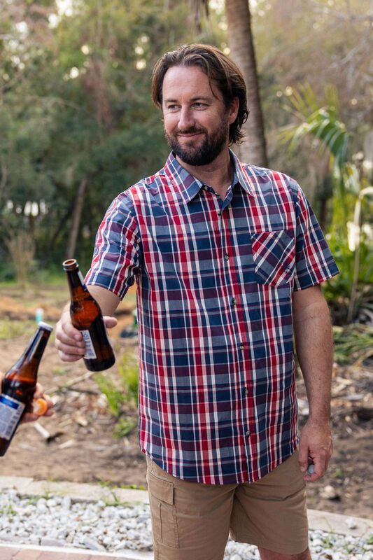 Men's Poplin Short Sleeve Shirt image number 4