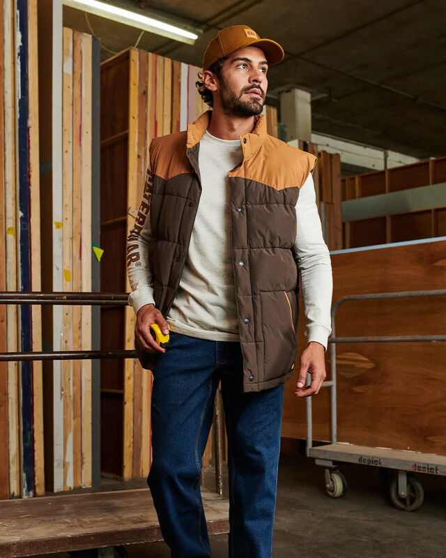 Men's Big Sky Puffer Vest
 image number 2