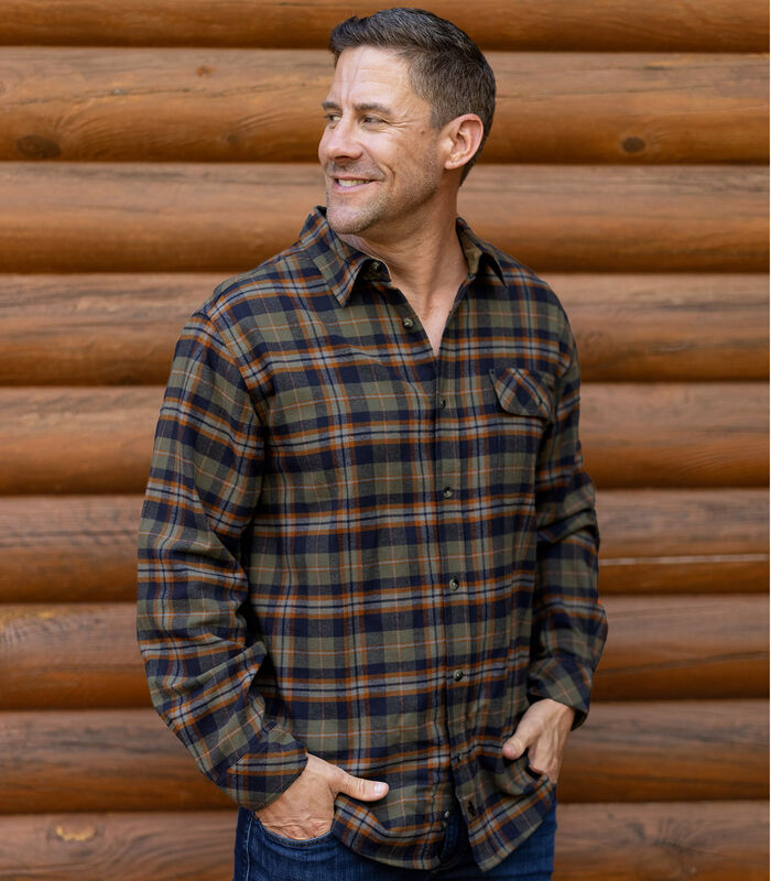 Men's Buck Camp Flannel Shirt image number 3