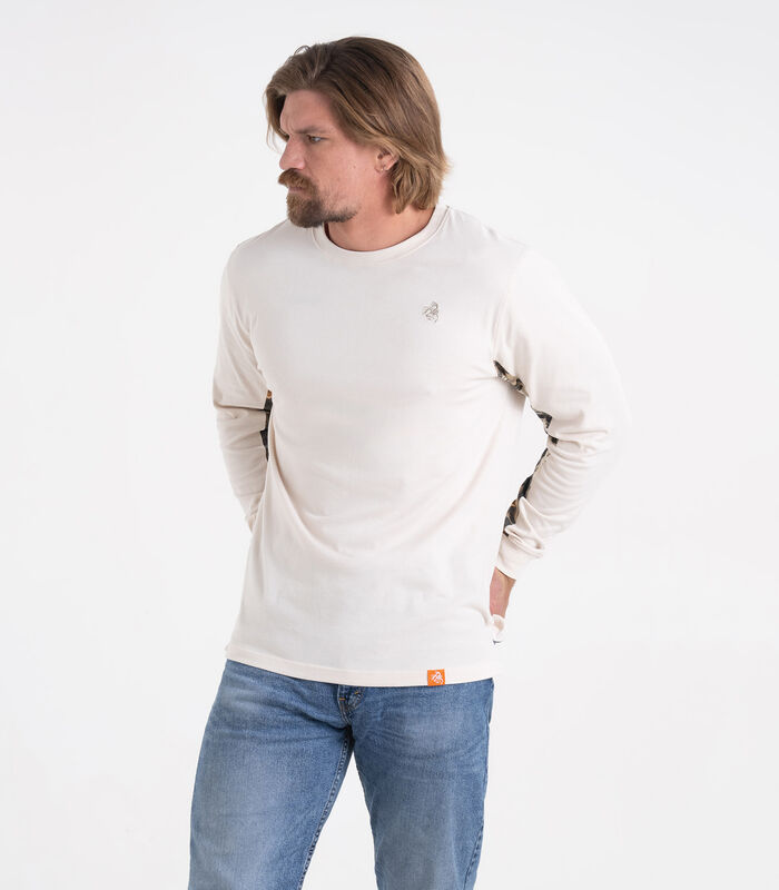 Men's Legendary Backcountry Series Long Sleeve T-Shirt image number 2