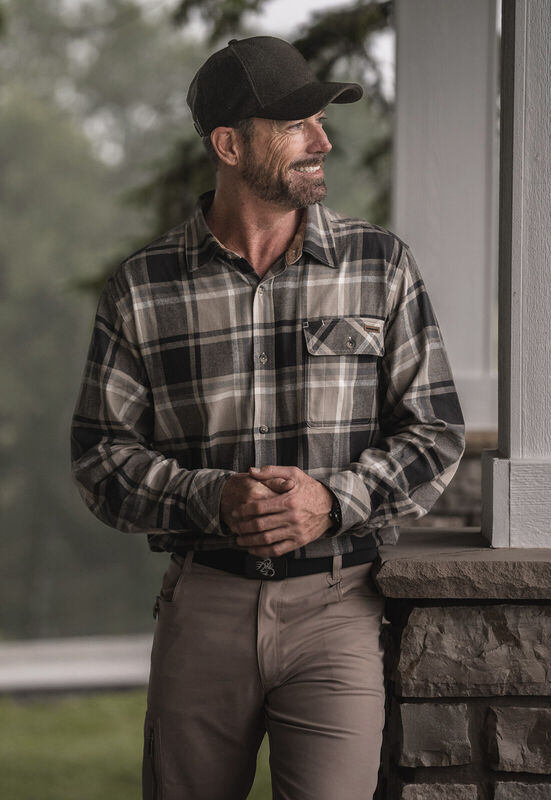 Men's Buck Camp Flannel Shirt image number 5