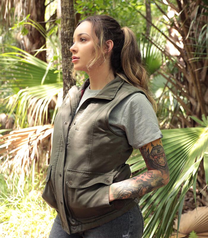 Women's Concealed Carry Saddle Country Waxed Cotton Blend Vest image number 6