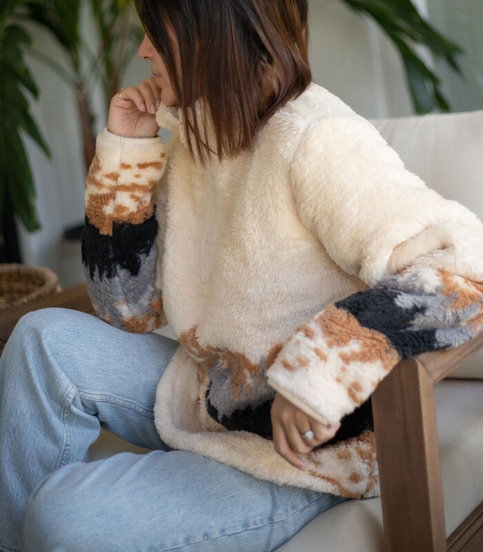 Women's Fuzzy Hide Fleece Pullover image number 3