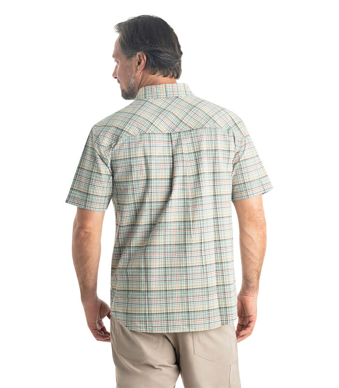 Men's Textured Stretch Woven Plaid Short Sleeve Shirt image number 4