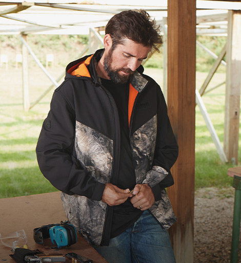 Straight Out of Grandpa's Closet Men's Concealed Carry Mossy Oak Camo Softshell Jacket